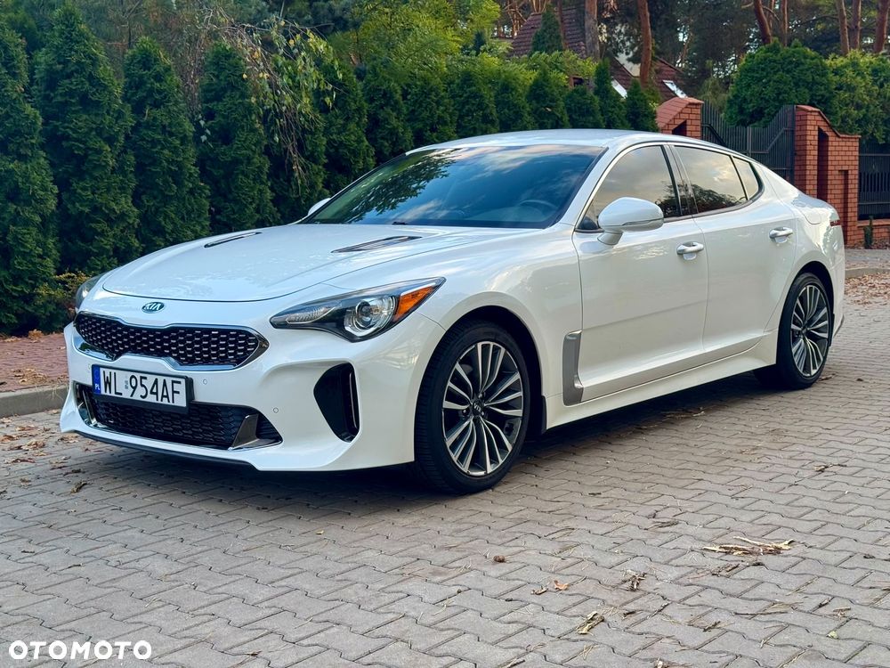 Kia Stinger - 1