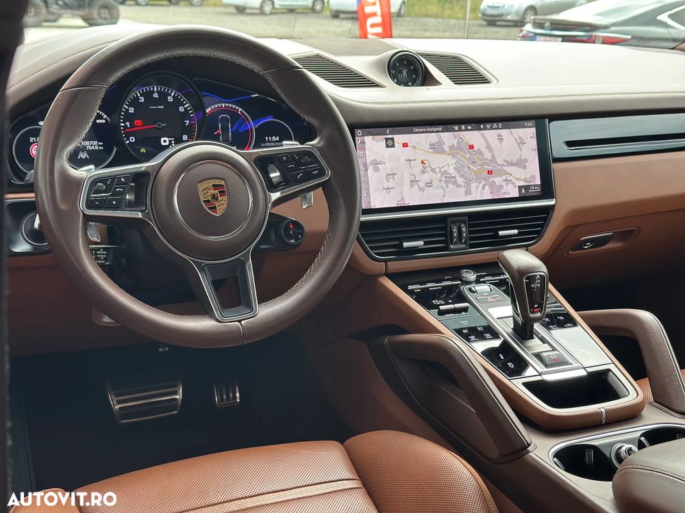 Porsche Cayenne S - 16
