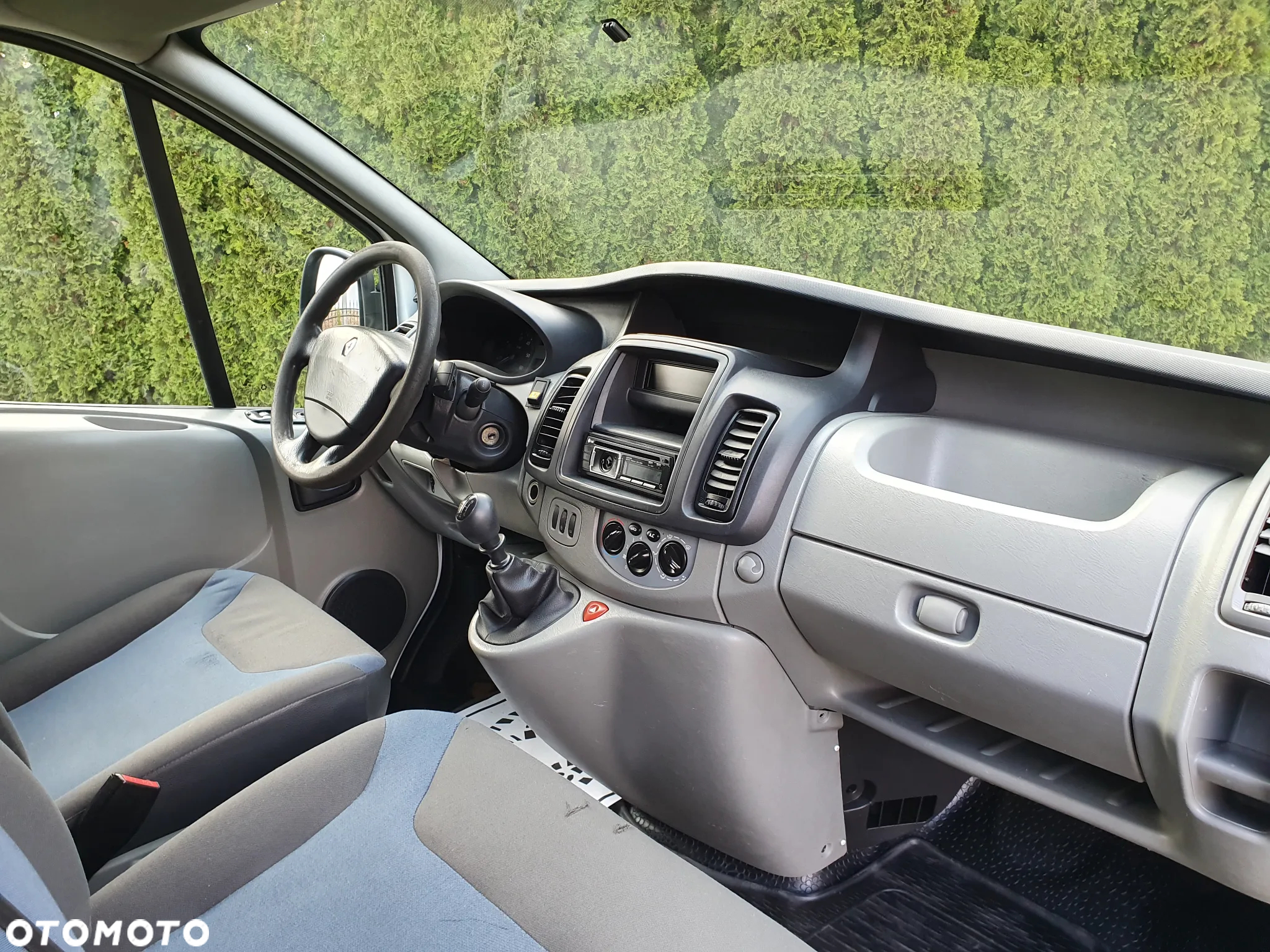 Renault Trafic - 16