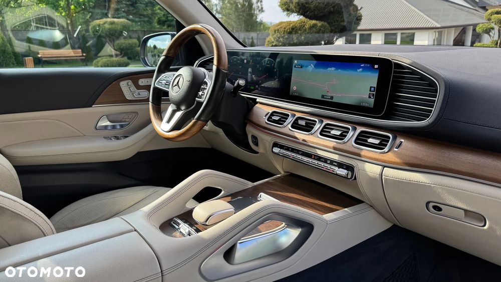 Mercedes-Benz GLE - 22