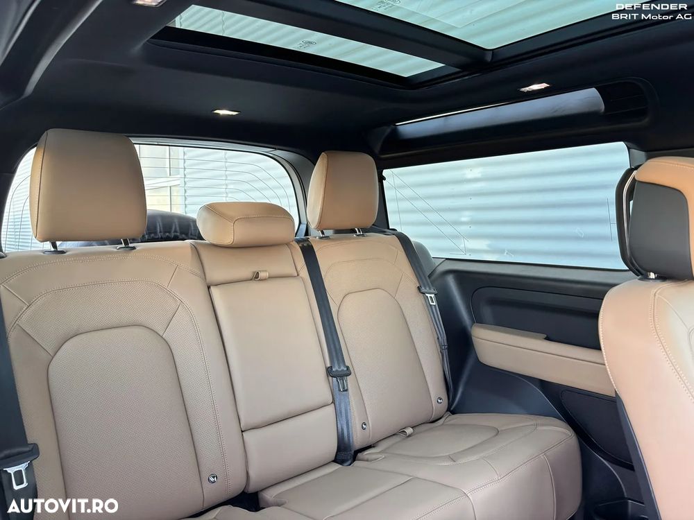 LAND ROVER Defender 2025 — imagine 10