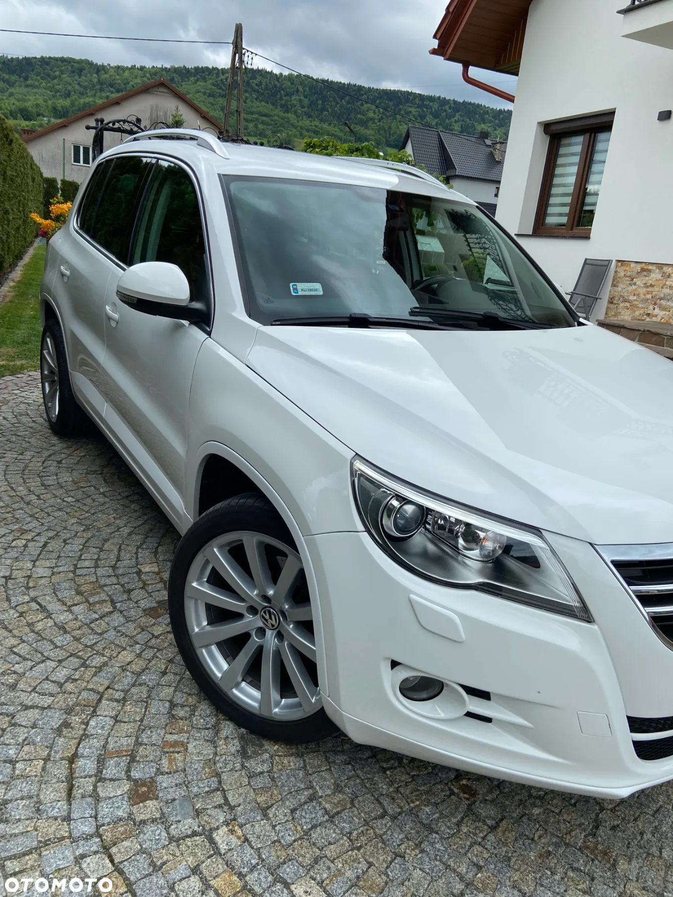 Volkswagen Tiguan 2.0 TDI 4Mot Perfectline R-Style - 4