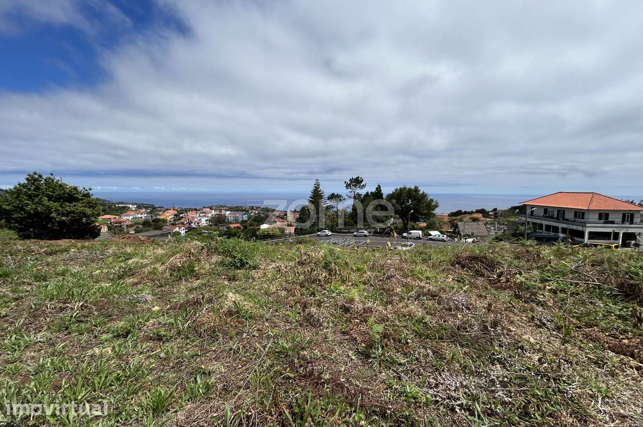 Terreno Urbanizável área de 1.570 m² - no centro de Santana - Grande imagem: 2/13