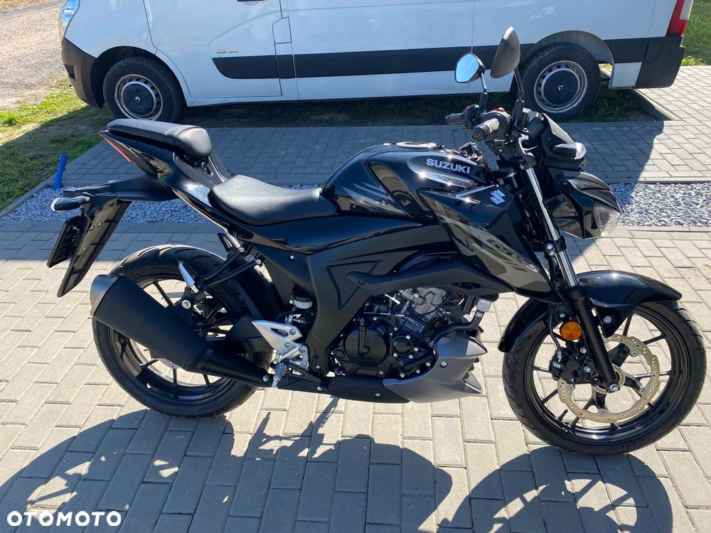 Suzuki GSX - 4