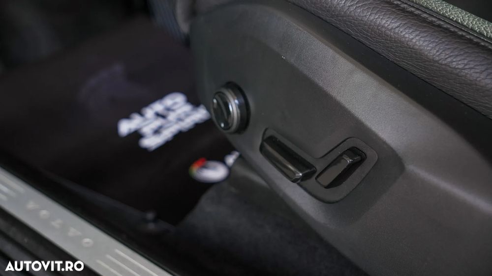 Volvo XC 60 D4 AWD Geartronic Inscription - 23