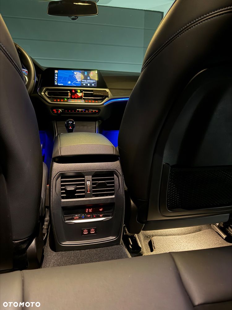 BMW Seria 3 320d Edition M Sport Shadow - 21