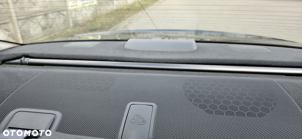 Lexus IS 220 D Prestige - 24