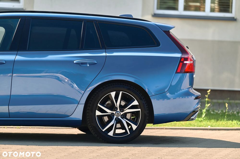 Volvo V60 D4 AWD Geartronic R-Design - 22