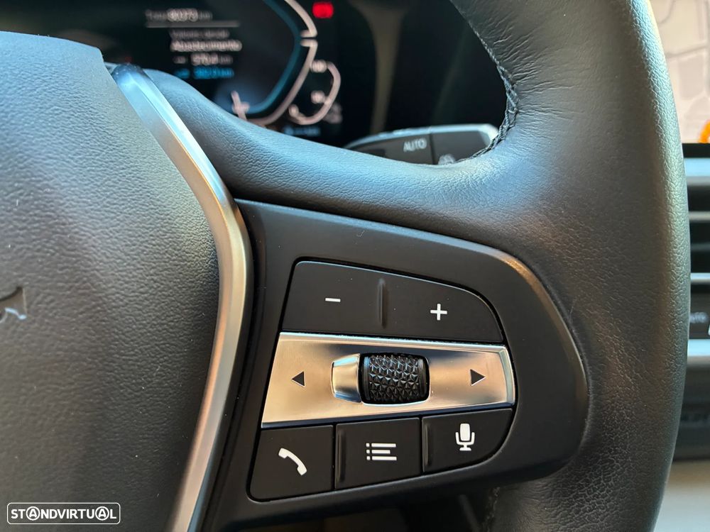 BMW 320 e Touring Corporate Edition Auto - 34