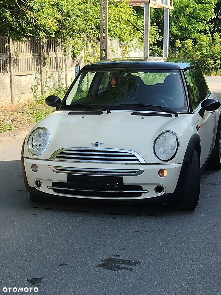 MINI Cooper Standard - 1
