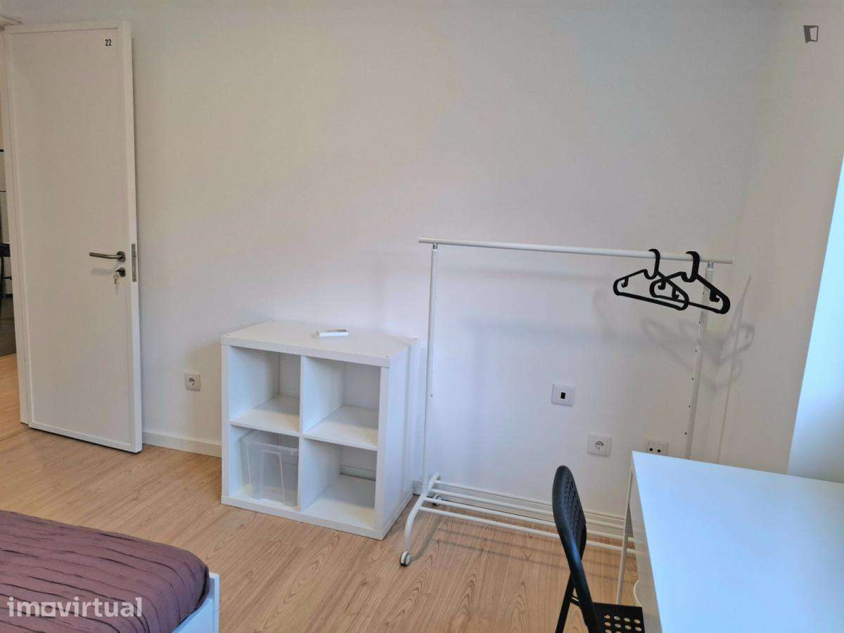 Quarto - localizado em Rio Tinto Porto - Grande imagem: 2/27