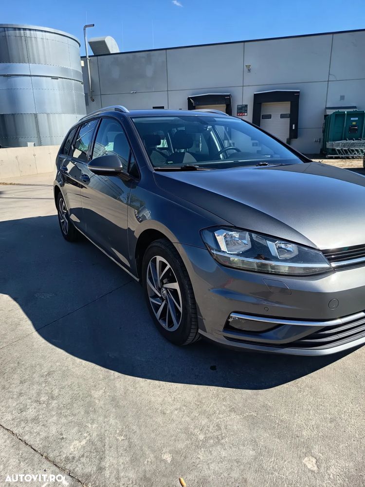 Volkswagen Golf - 5
