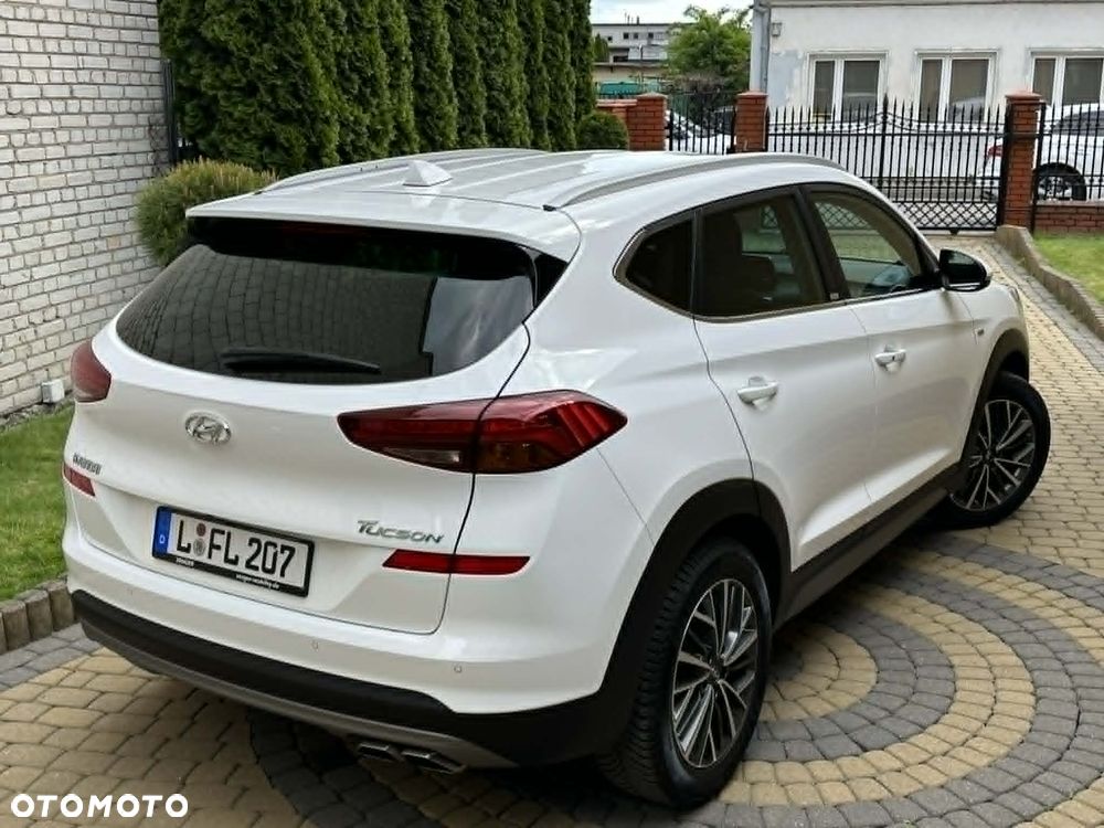 Hyundai Tucson 1.6 CRDi 48V-Hybrid 2WD DCT Prime - 11