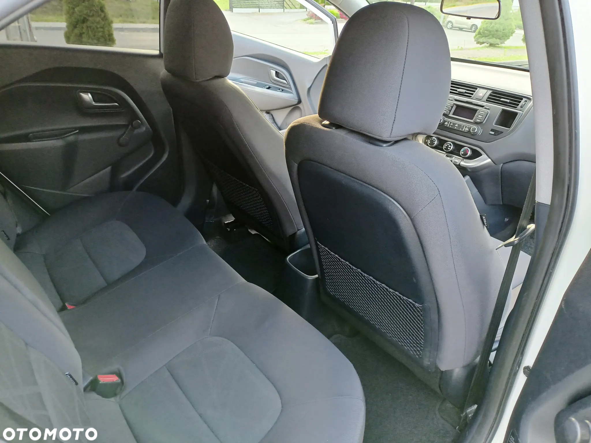 Kia Rio - 18