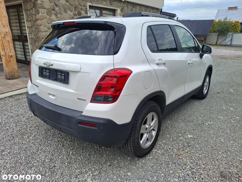 Chevrolet Trax 1.6 LS - 5