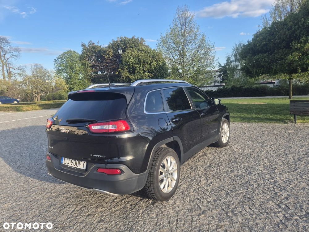 Jeep Cherokee 2016 photo 2