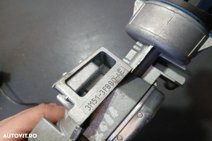 Contact cu cheie 3M51-3F880-AE 6E5T-15607-CA 3M51-3F880-AE 6E5T-15607 - 3