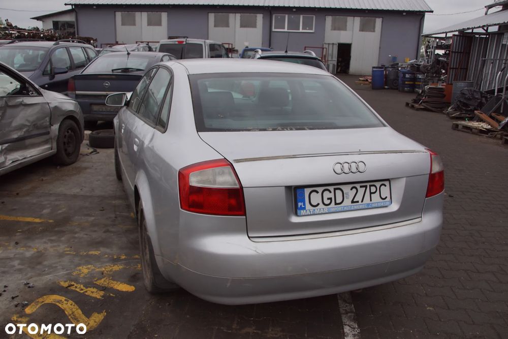 Auto na części - Audi A4 B6 1.9 TDI 131 KM AWX FEC LY7W 2001R Silnik Skrzynia Drzwi Maska Błotnik Klapa Zderzak Lampa Lusterko Klamka Szyba Deska Kokpit Sterownik Moduł Czujnik Licznik Panel Kierownica - 7