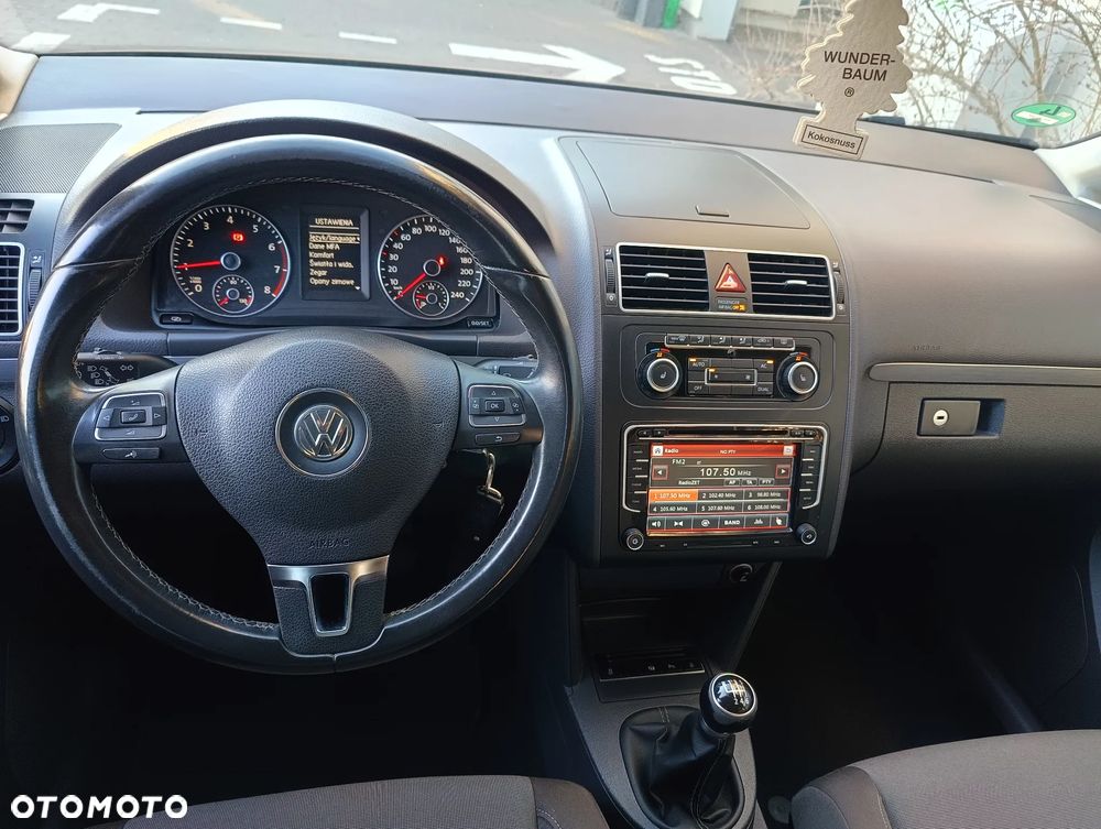 Volkswagen Touran 1.4 TSI STYLE - 10