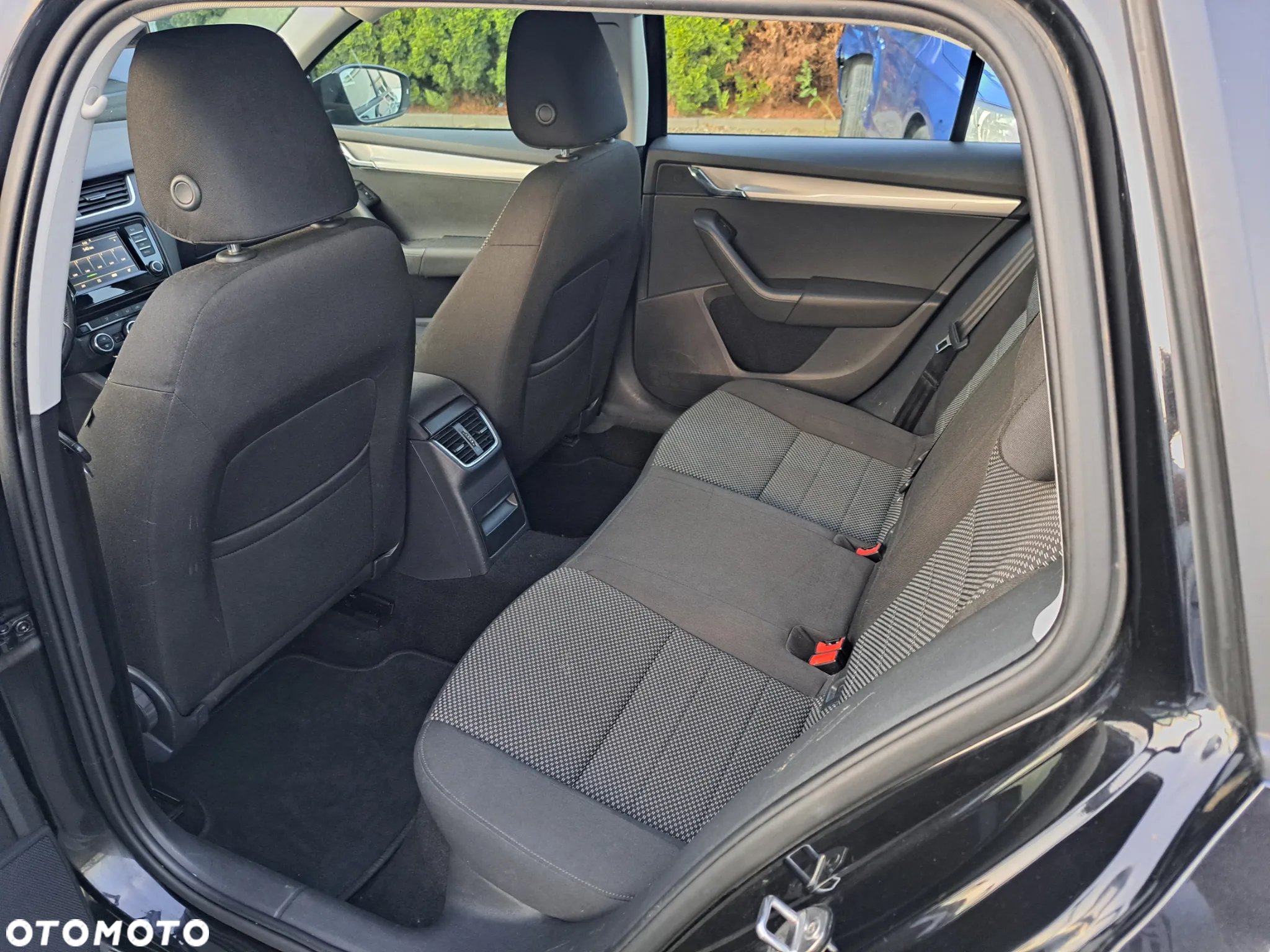 Skoda Octavia 1.6 TDI Edition - 9