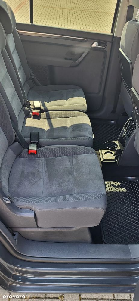 Volkswagen Touran 2.0 TDI DPF BlueMotion Technology Comfortline - 8