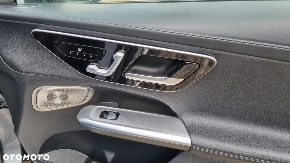 Mercedes-Benz GLC 220 d 4Matic 9G-TRONIC AMG Line Advanced - 20