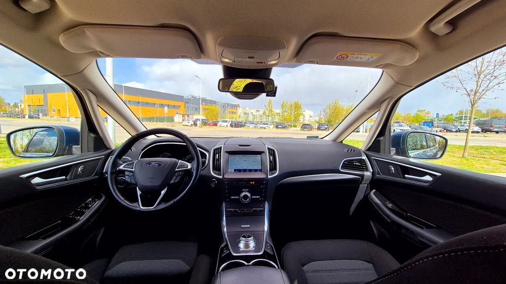 Ford S-Max - 13