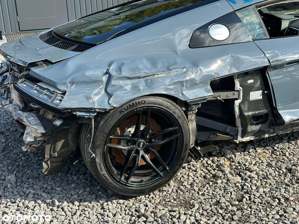 Audi R8 Coupé V10 RWD - 10