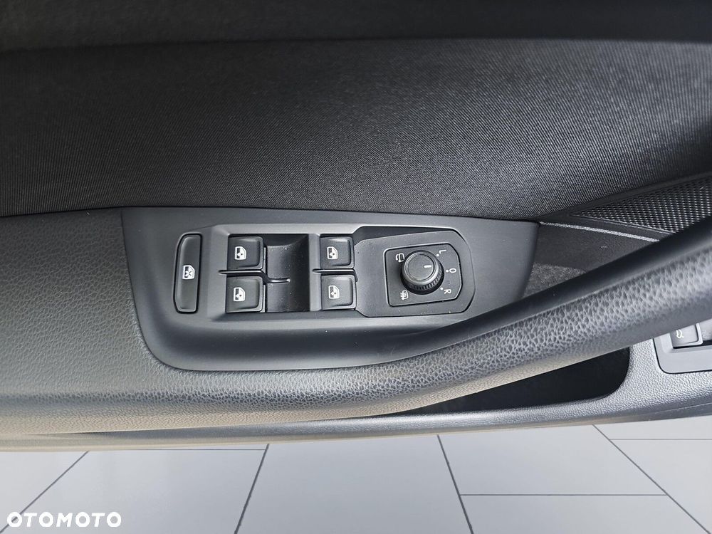 Volkswagen Passat Variant 1.5 TSI EVO Business DSG - 19