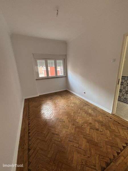 Apartamento com 3 quartos em excelente estado - Cozinha equipada - Grande imagem: 3/11