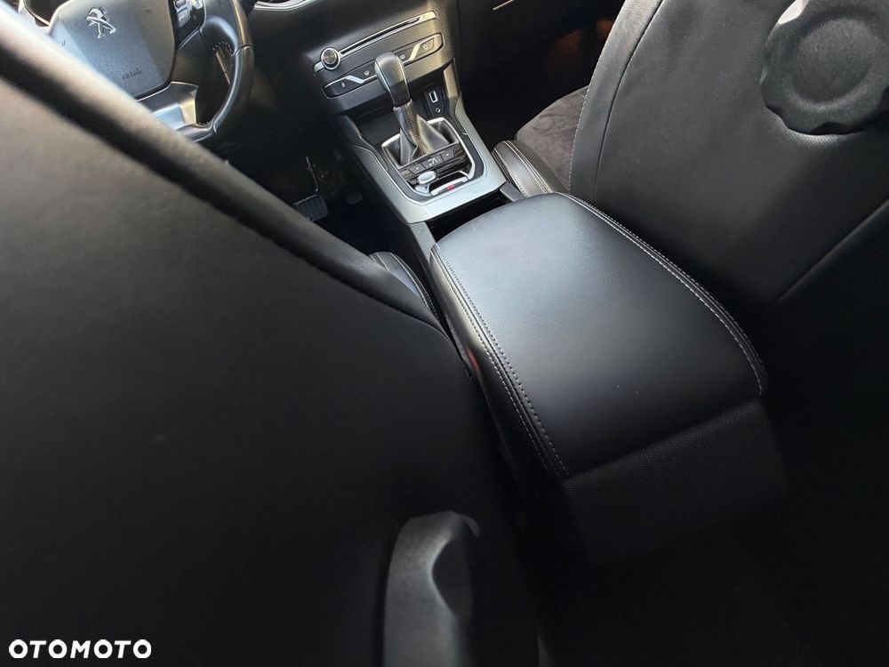 Peugeot 308 BlueHDi FAP 150 EAT6 Stop&Start GT-Line Edition - 32