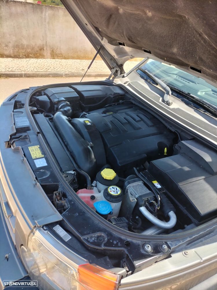 Land Rover Discovery Sport - 11