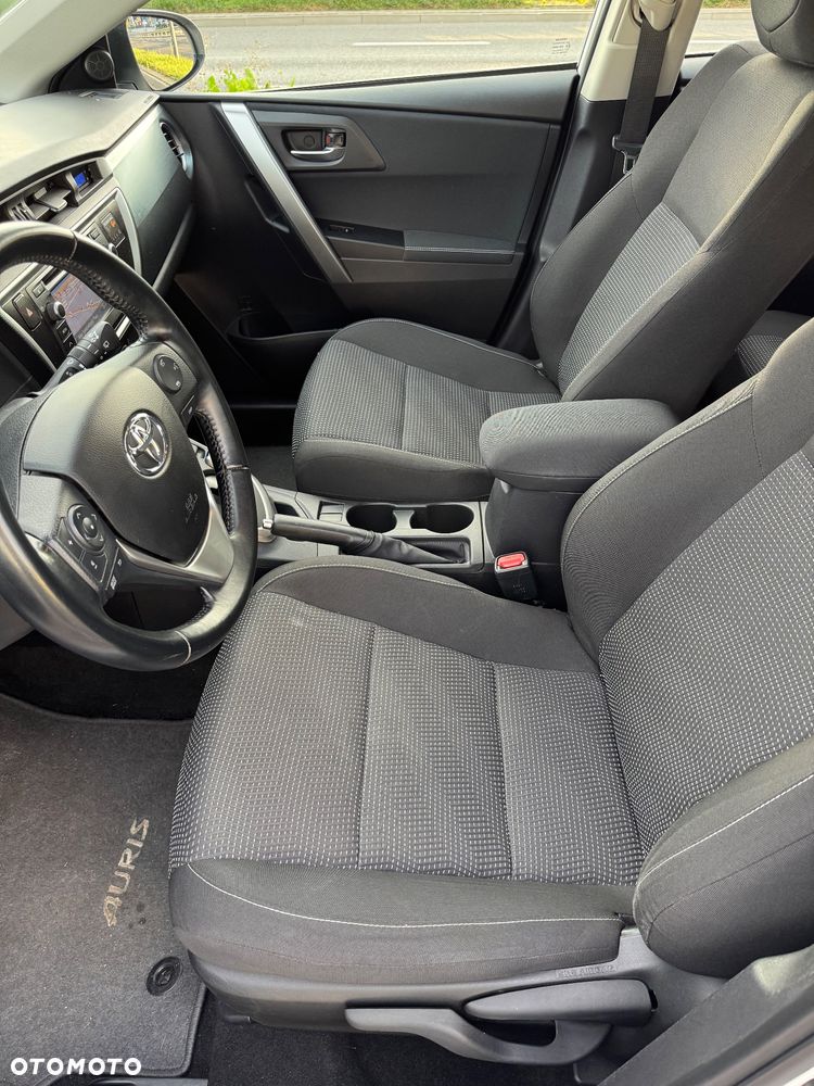 Toyota Auris 1.8 HSD Luna - 20