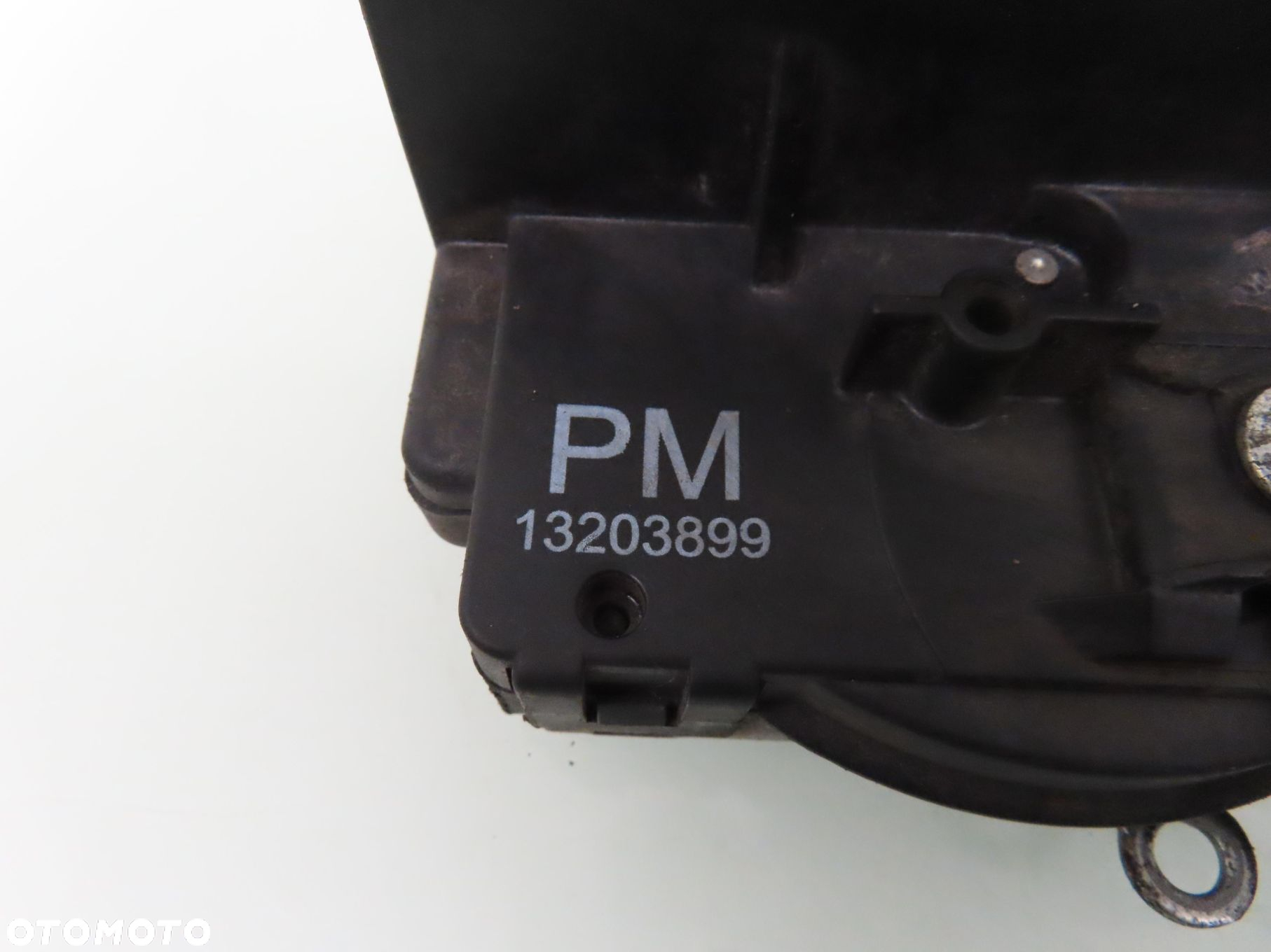 ZAMEK LEWY PRZEDNI OPEL CORSA C 13203899 8 PIN - 5