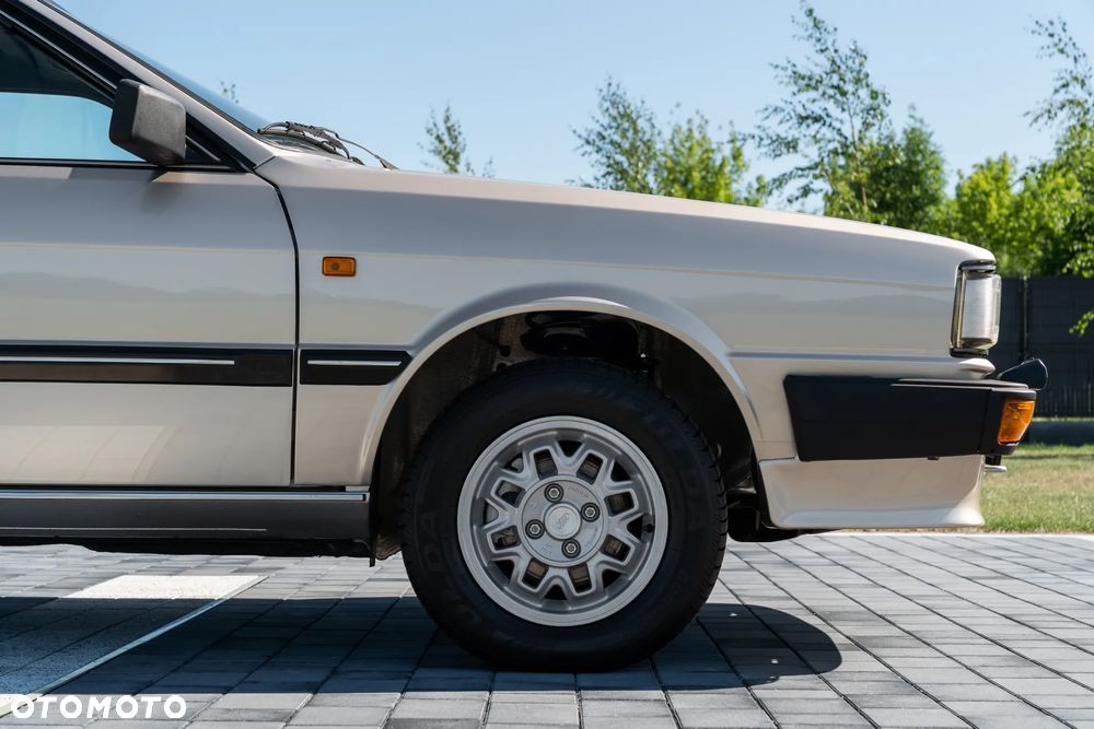 Audi Coupe 2.0 GT - 16