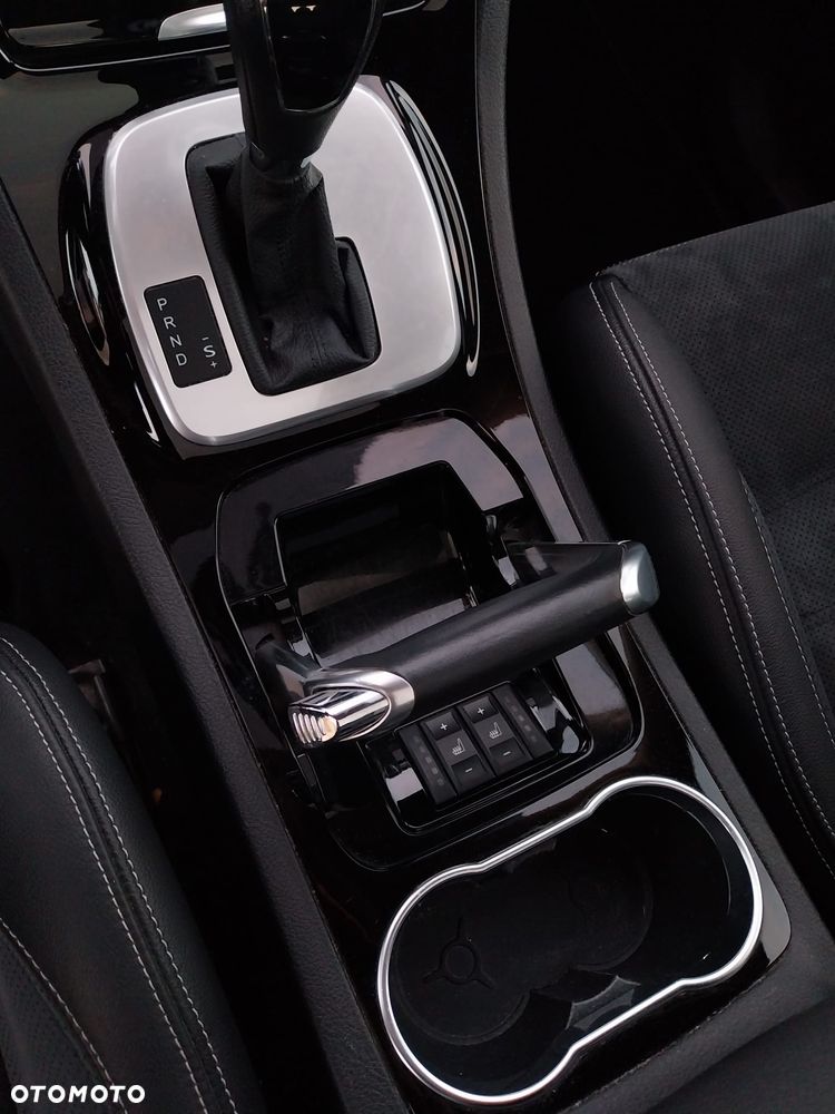 Ford S-Max 2.0 TDCi DPF Titanium - 10