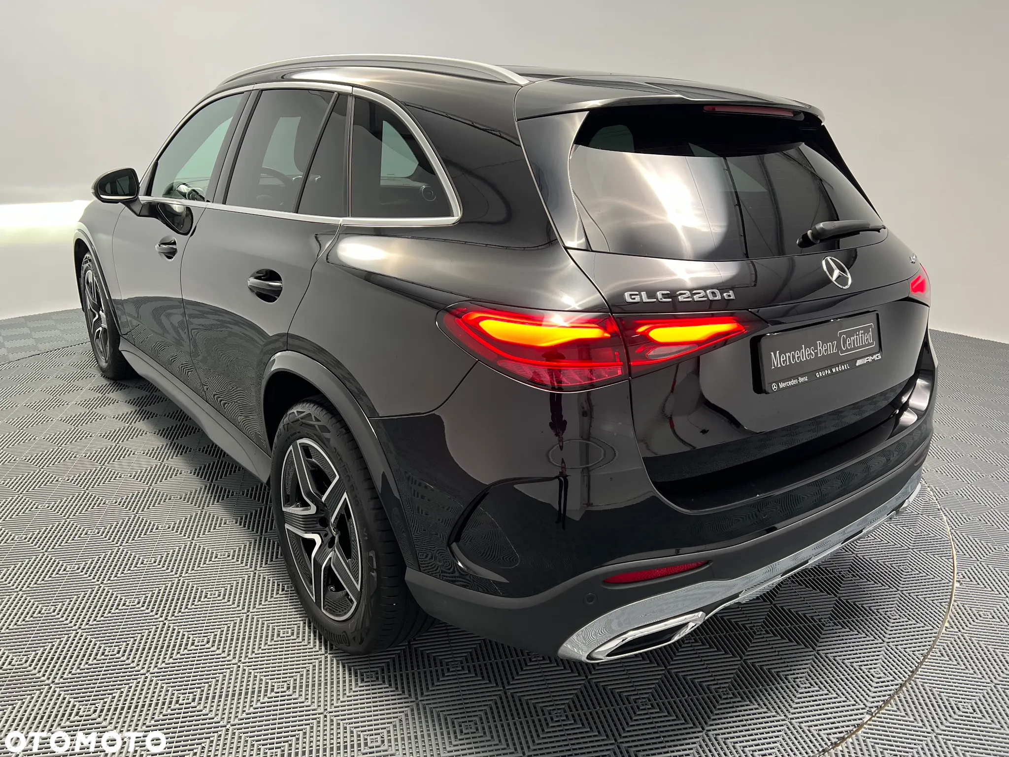 Mercedes-Benz GLC - 28