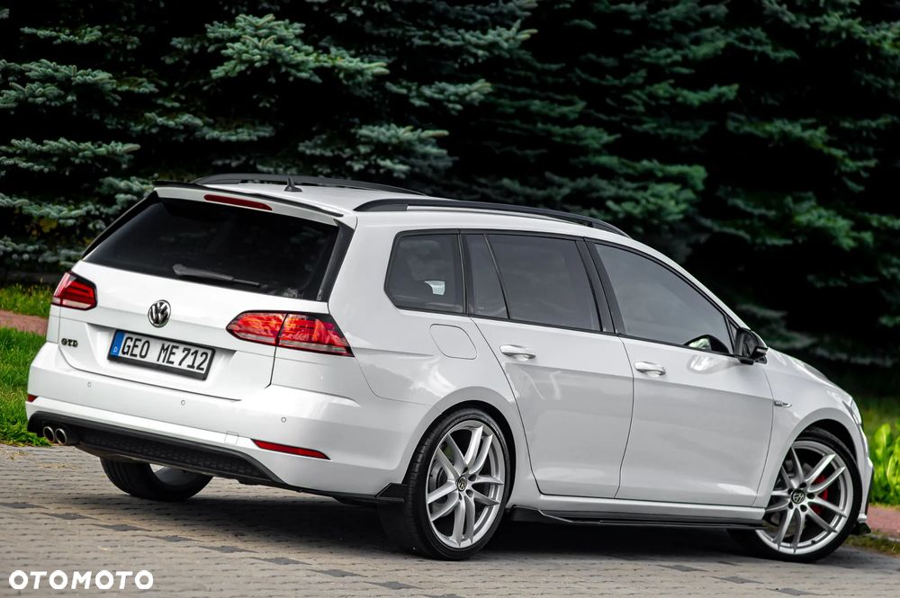 Volkswagen Golf GTD 2.0 TDI SCR DSG - 14