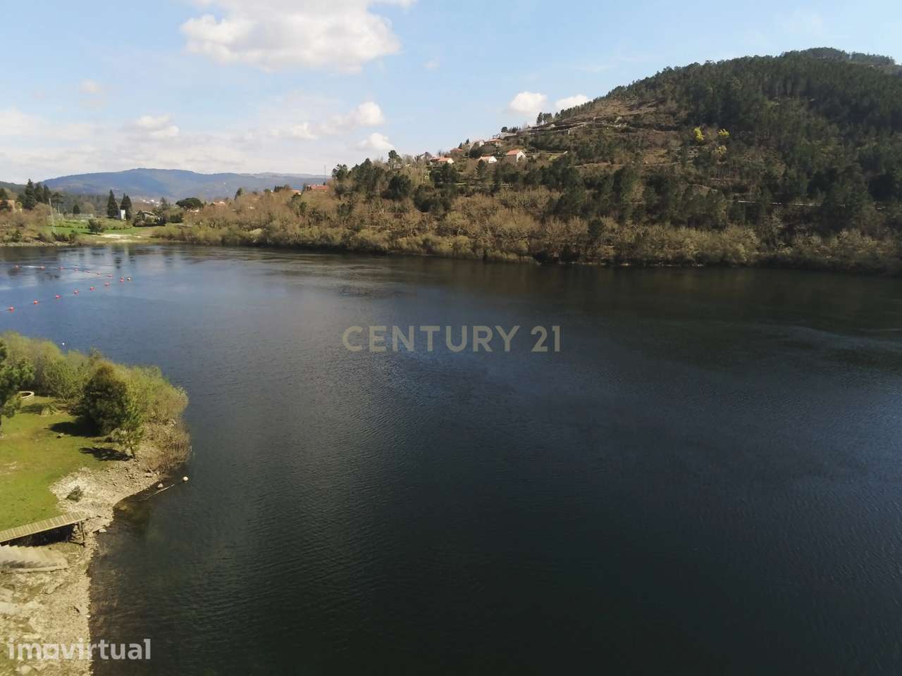 Propriedade com Acesso Direto à Albufeira de Venda Nova | Frente de La - Grande imagem: 2/45
