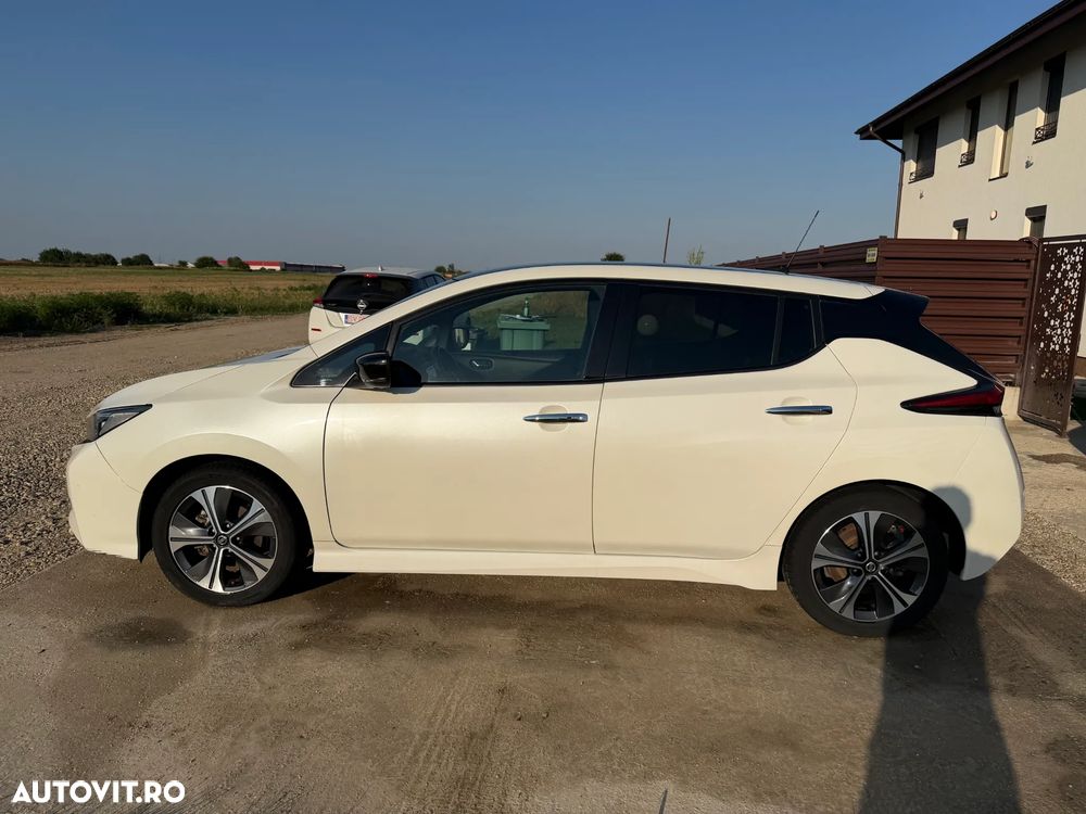 Nissan LEAF 40 kWh N-Connecta - 8