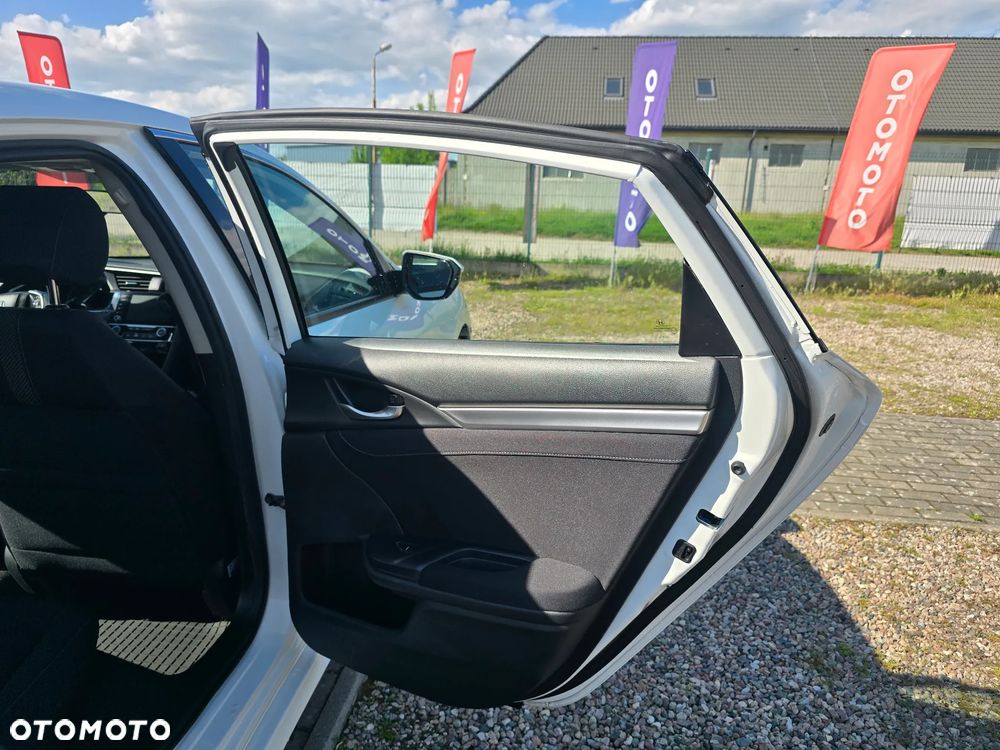 Honda Civic 1.5 T Elegance CVT - 12