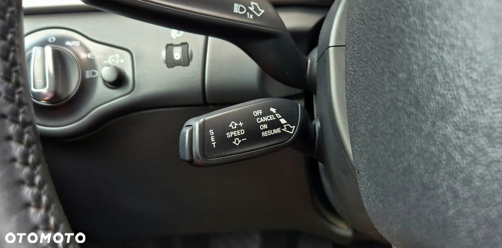 Audi A4 Avant 2.0 TDI DPF Ambition - 23