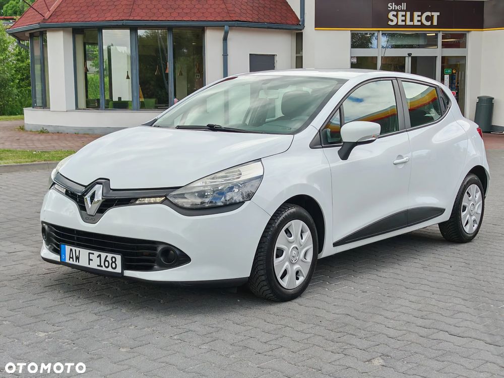Renault Clio 1.2 16V 75 Life - 17