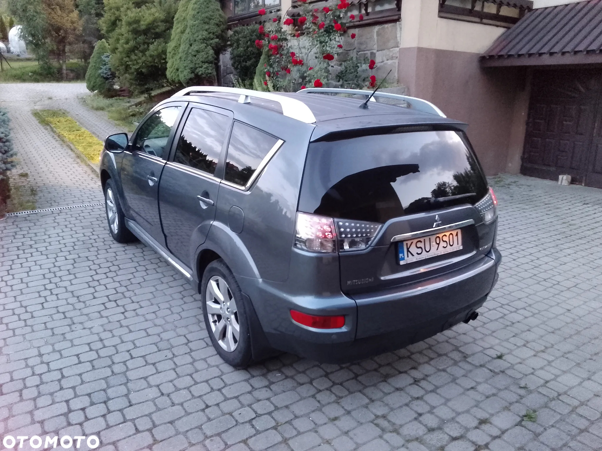 Mitsubishi Outlander 2.0 DID Intense + - 2