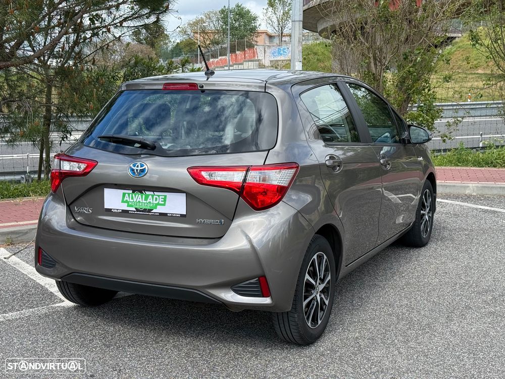 Toyota Yaris 1.5 HSD Comfort+P.Style - 8