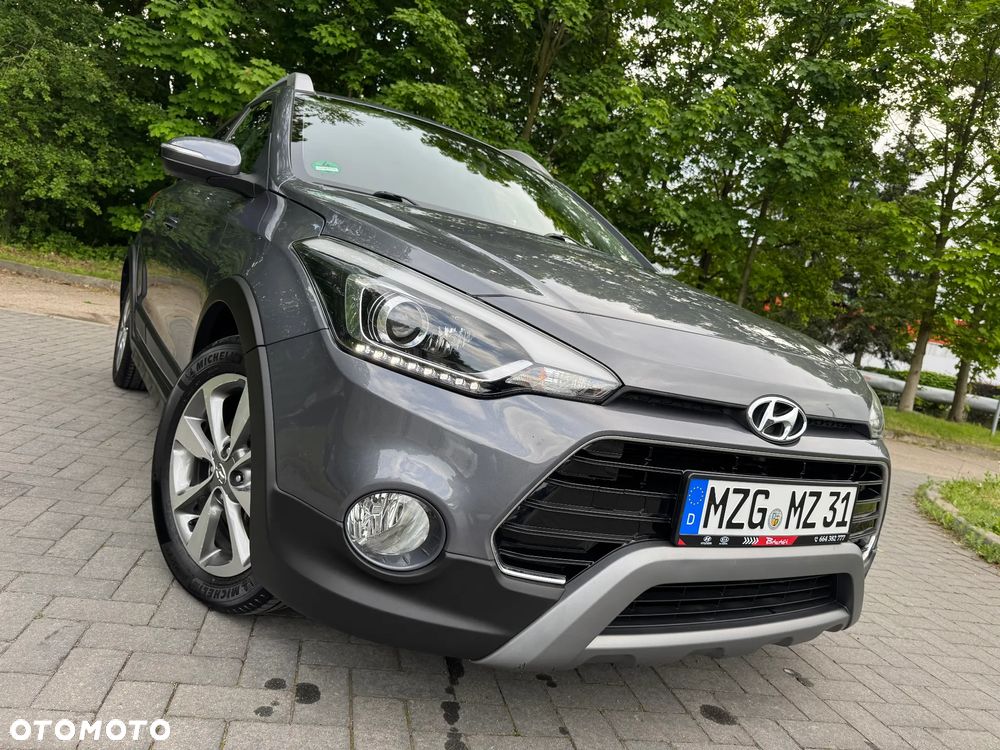 Hyundai i20 blue 1.0 T-GDI Active YES Plus - 1