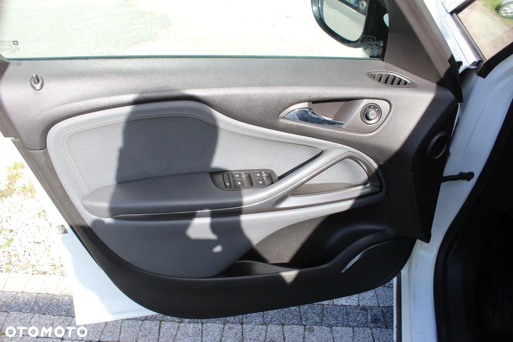 Opel Zafira - 17