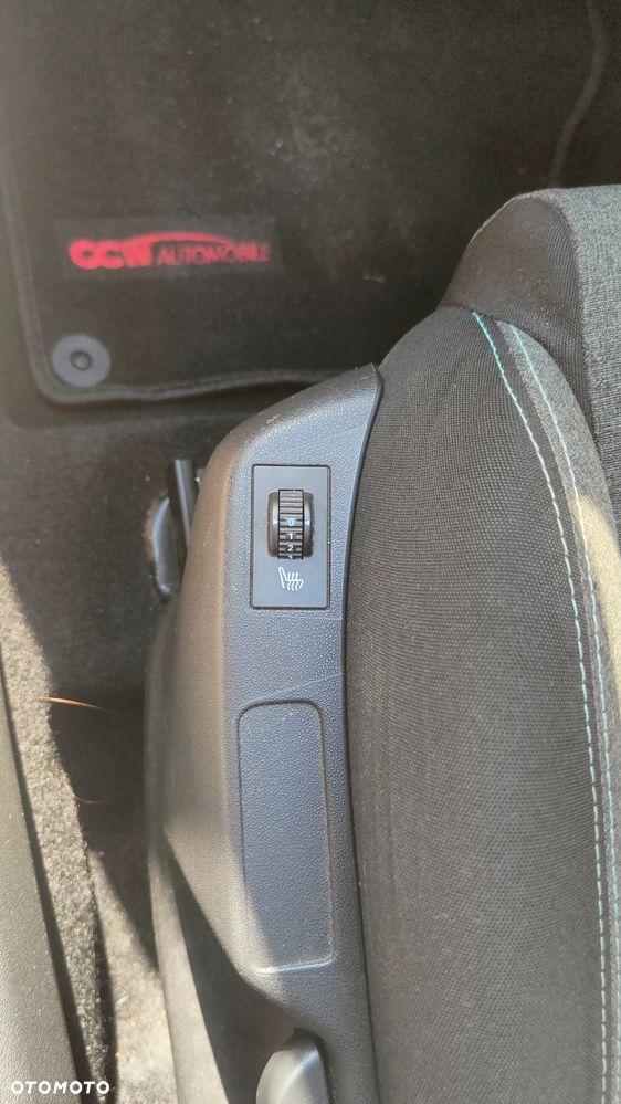 Citroën C4 1.2 PureTech Feel - 24