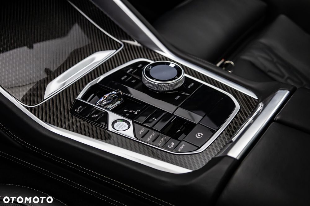 BMW X6 - 29