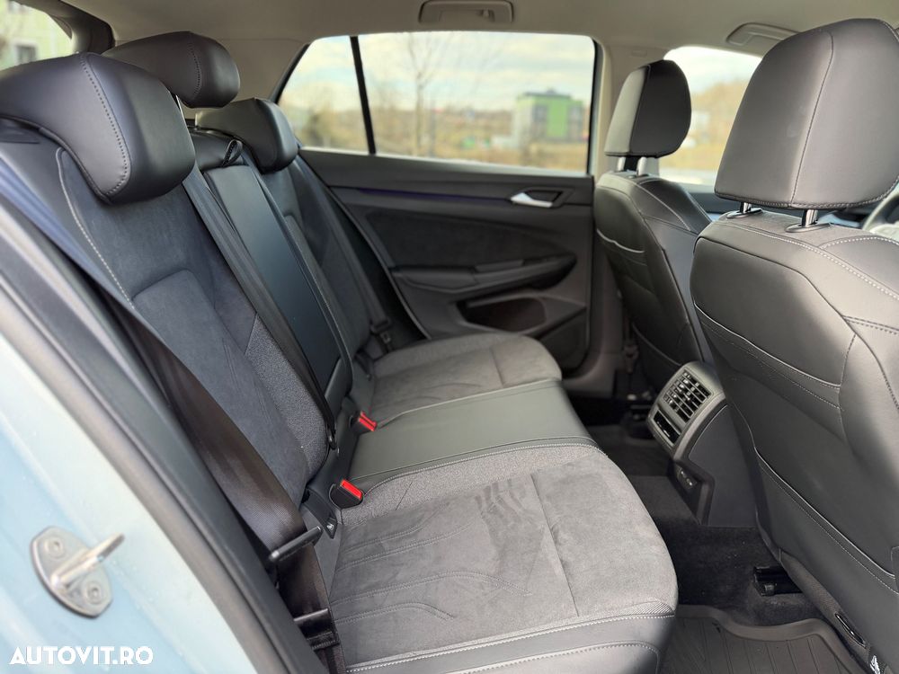 Volkswagen Golf 1.5 TSI eHybrid DSG PHEV Style - 10